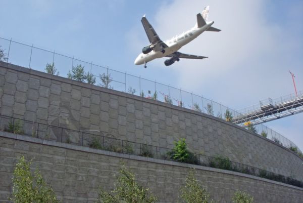 Parede MSE do Aeroporto